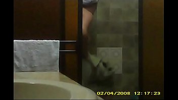 Madre desnuda peluda